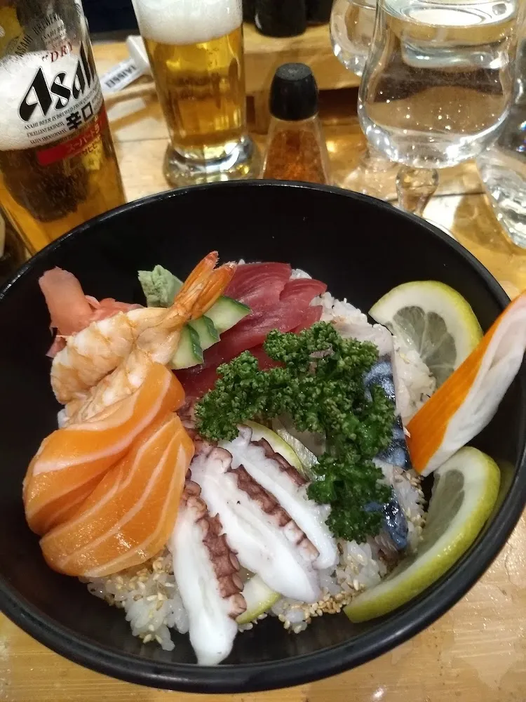 Chirashi Sushi